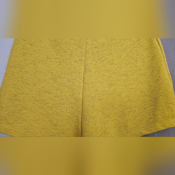 ZARA mustard Yellow Summer Knit Micro Shorts. Size Medium - Picture 11 of 11